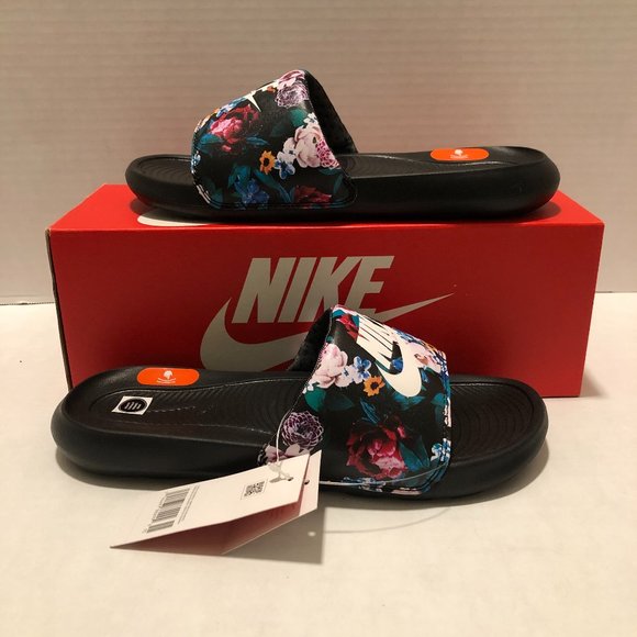 Nike Shoes - Women Nike Victori One Slide Print